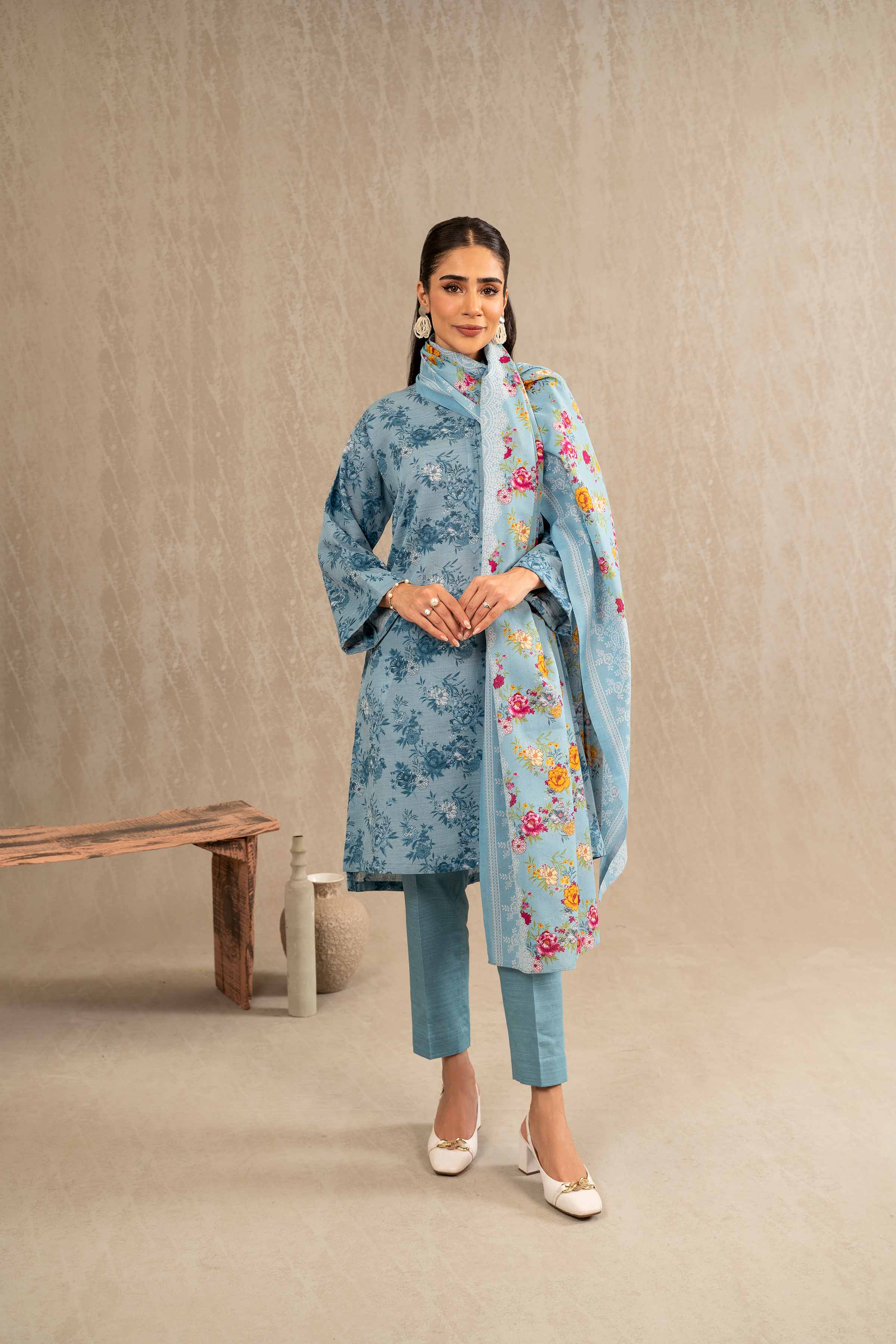 Nishat Khaddar 3 Piece Suit NIS08