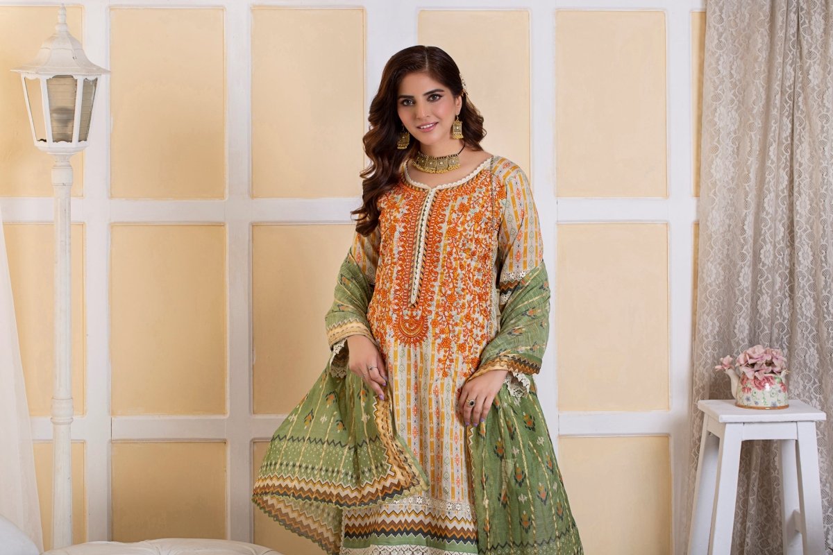 Munira Lawn 3 Piece Pakistani Suit MUN568 - Designer dhaage