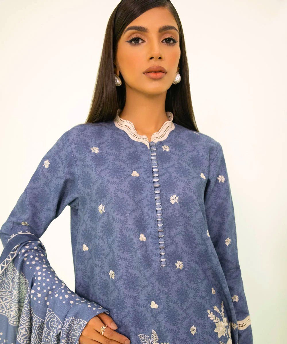 Sapphire Embroidered Khaddar 3 Piece Suit SAP184 - Designer dhaage